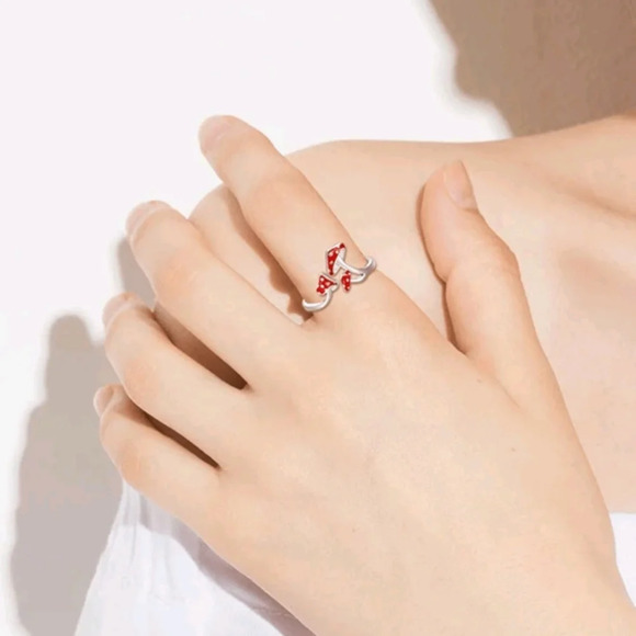 Handcrafted Adjustable Mushroom Ring - Picture 2 of 6